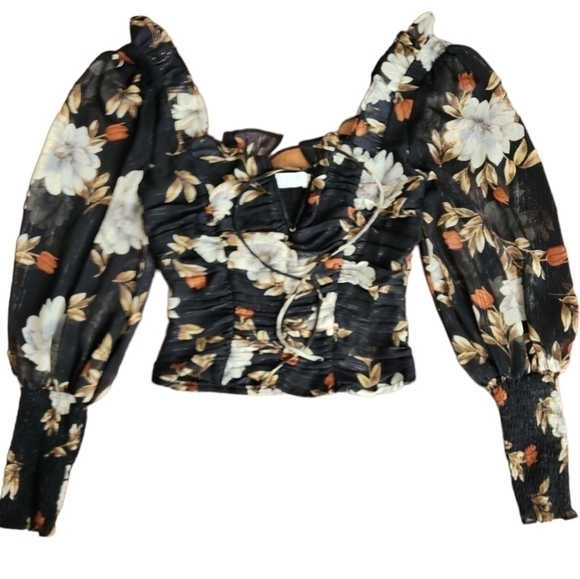 Astr Square Neck Ruched Top In Black Multi Floral - Picture 3 of 5